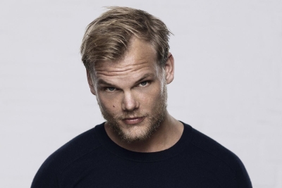 Avicii (F)